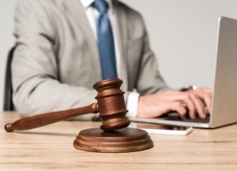 Имеет ли право работодатель следить за компьютером сотрудника по законодательству РФ? 