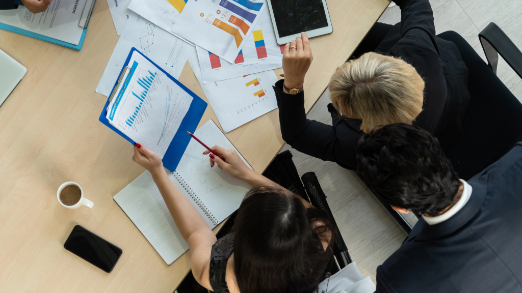 What is Employee Monitoring? A Detailed Guide to Best Employee Monitoring Practices and Tools for 2025.